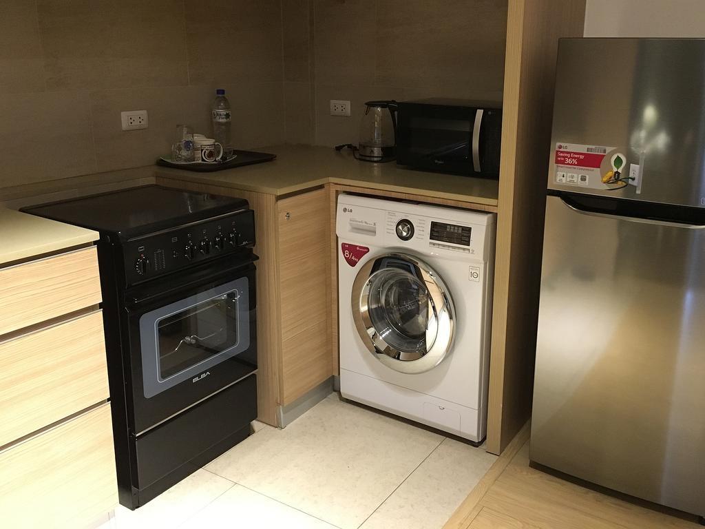 Shang Luxury Suites Mandaluyong Habitación foto