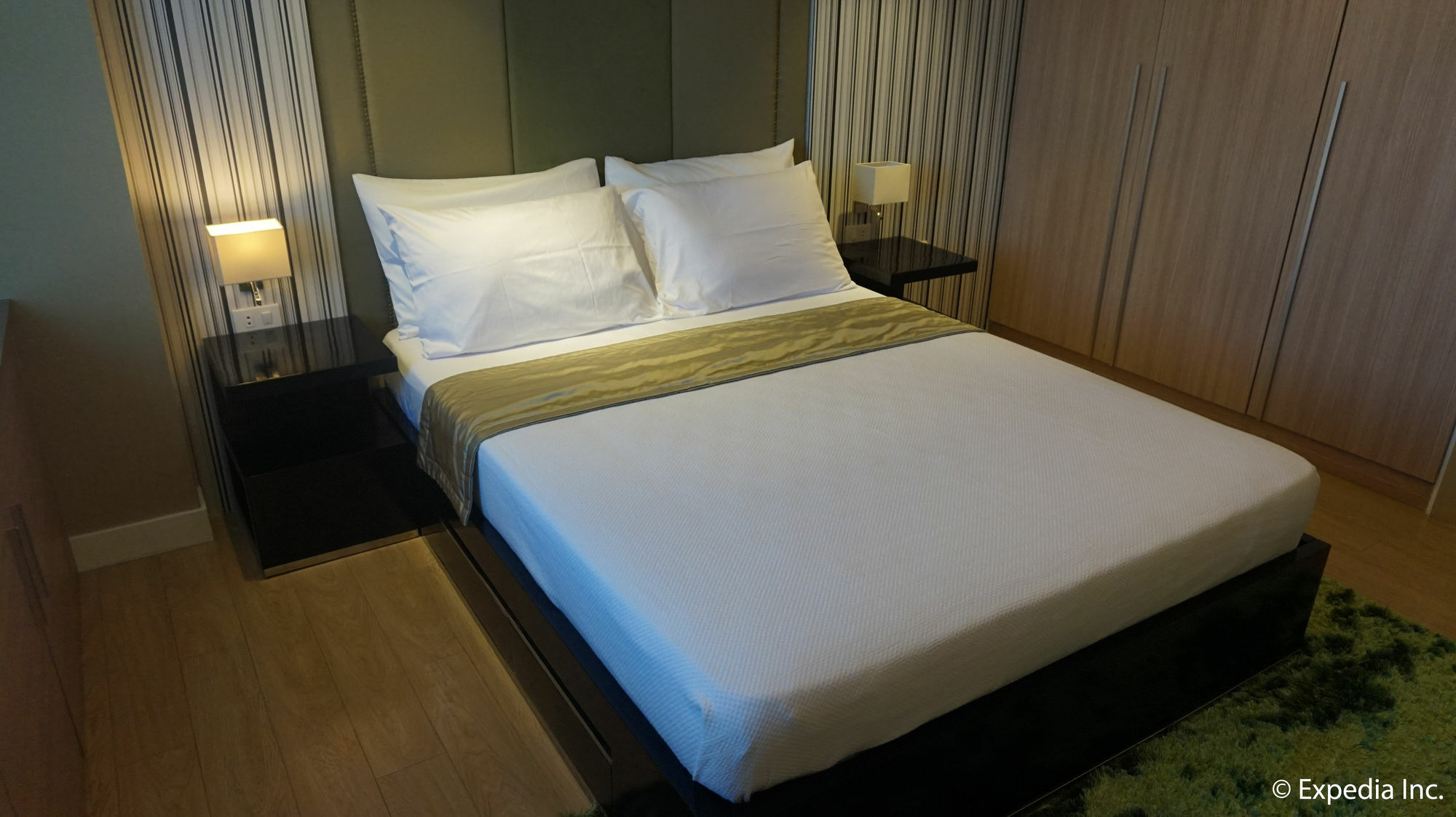 Shang Luxury Suites Mandaluyong Exterior foto